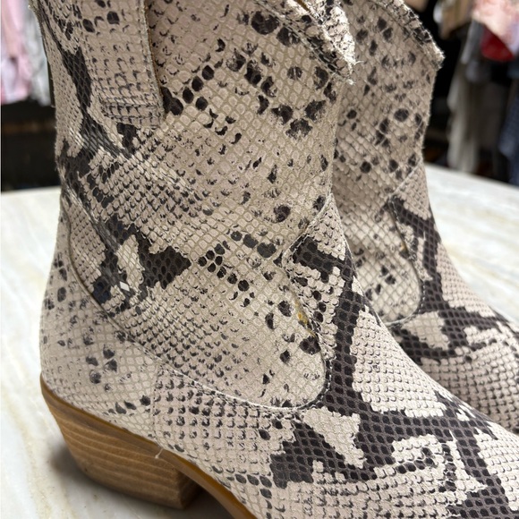 Born Snake Print Ankle Boots - Gray and Black - Picture 6 of 6
